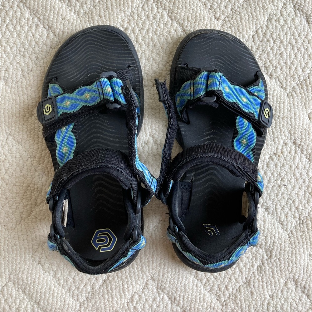 {Element} Black Patterned Strap Sandals - image 2